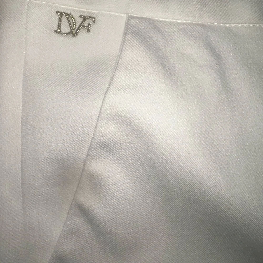 Diane Von Furstenberg Off White, Cream, Ivory Trousers, size 8 - Picture 6 of 8